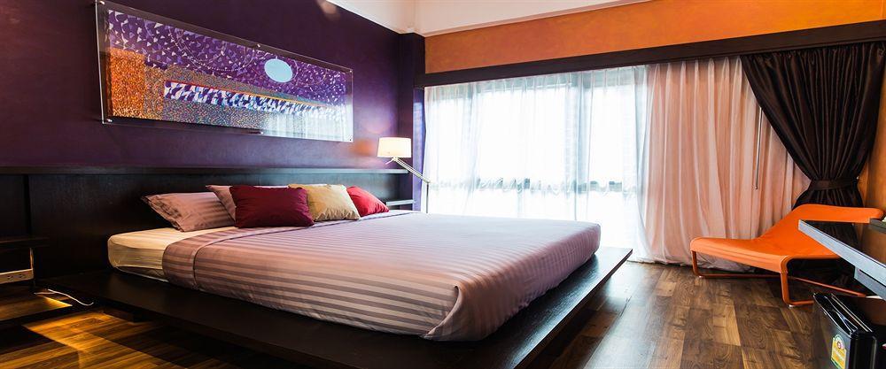 Third Rock Hostel Bangkok Luaran gambar