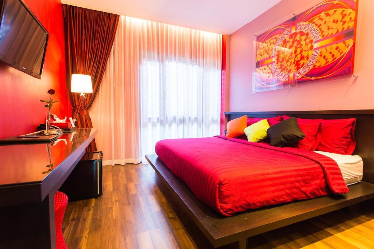 Third Rock Hostel Bangkok Luaran gambar