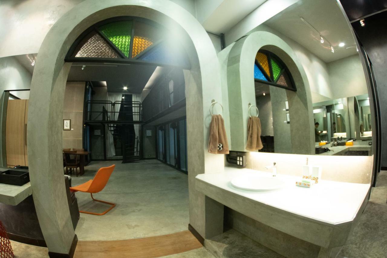 Third Rock Hostel Bangkok Luaran gambar