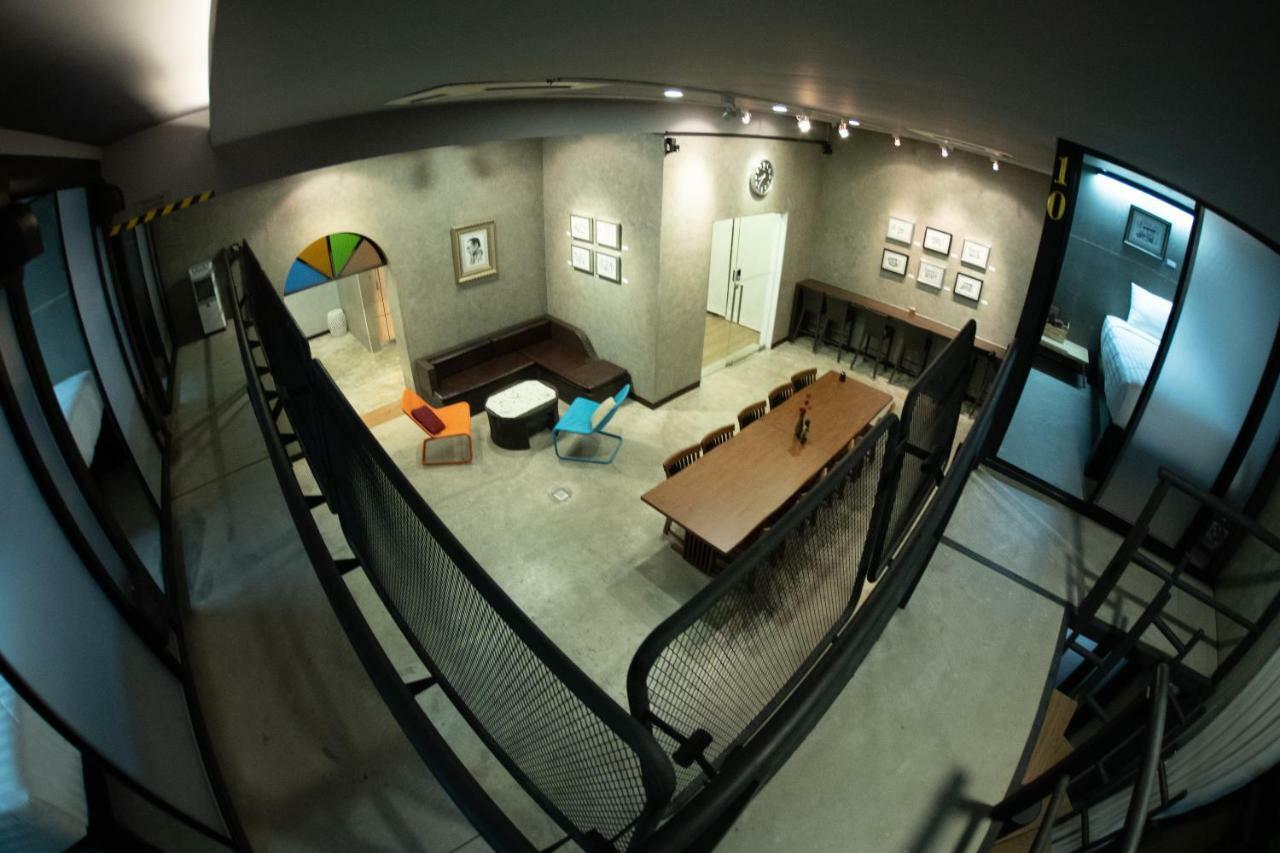 Third Rock Hostel Bangkok Luaran gambar